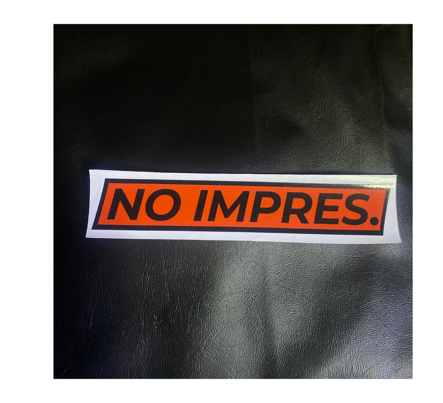 Rojo letras negras